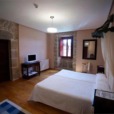 Hotel Rectoral De Castillon Pantón