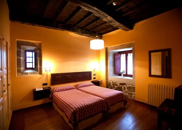 Rectoral De Castillon Hotel 3*