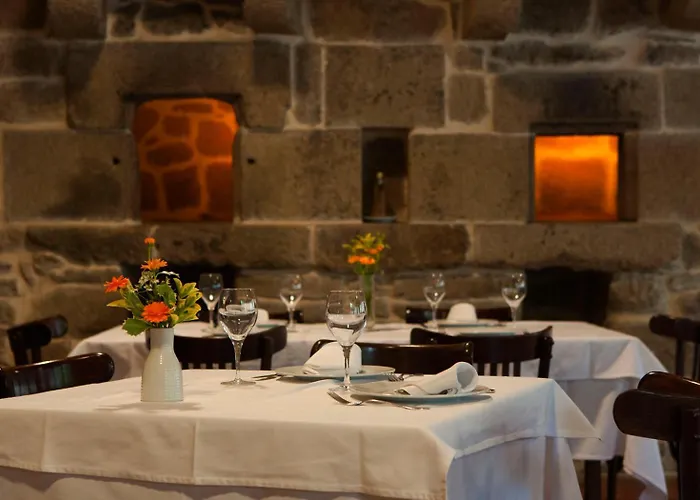 Hotel Rectoral De Castillon Pantón