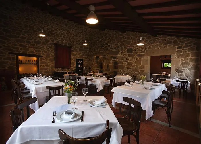 Otel Rectoral De Castillon 3*