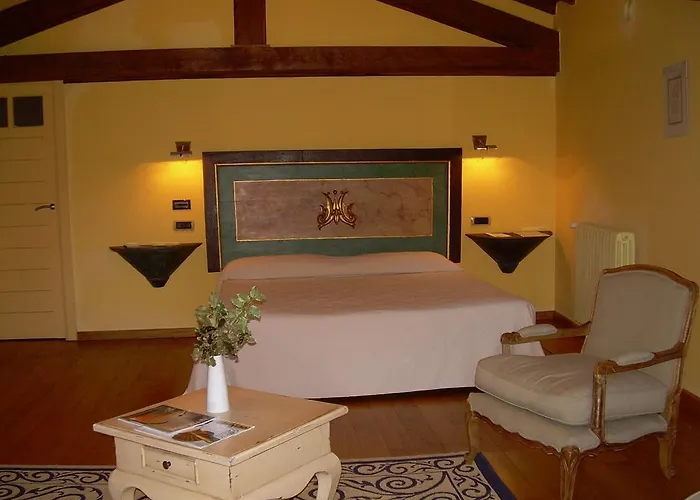 Otel Rectoral De Castillon