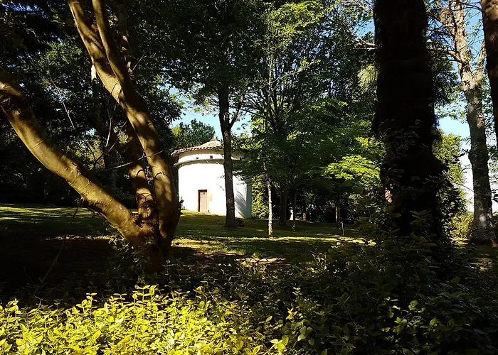 Rectoral De Castillon Otel Pantón